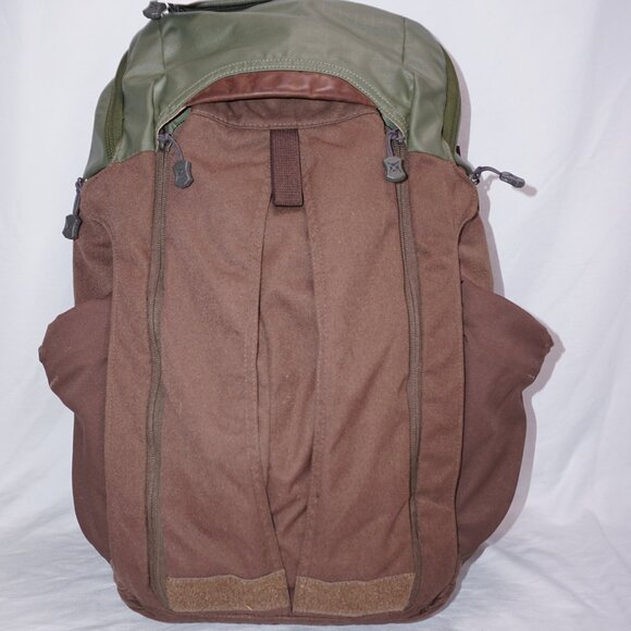 Vertx Gamut 2.0 Backpack, Canopy Green/Grizzly Shade - Picture 5 of 13